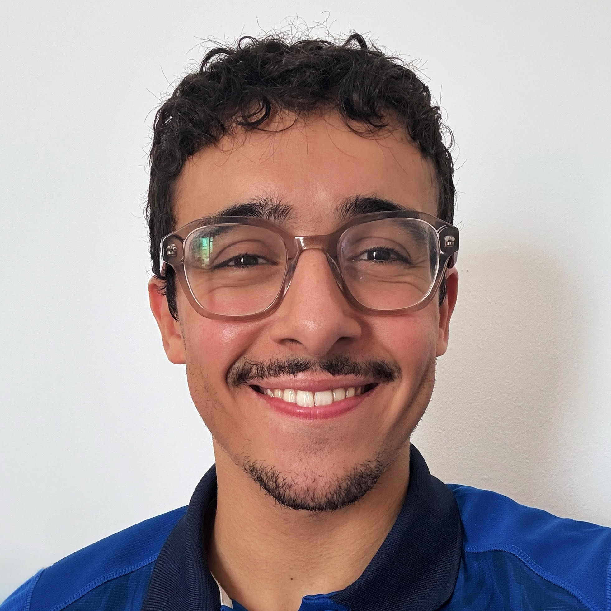 Nadhir - Développeur & Designer UI/UX